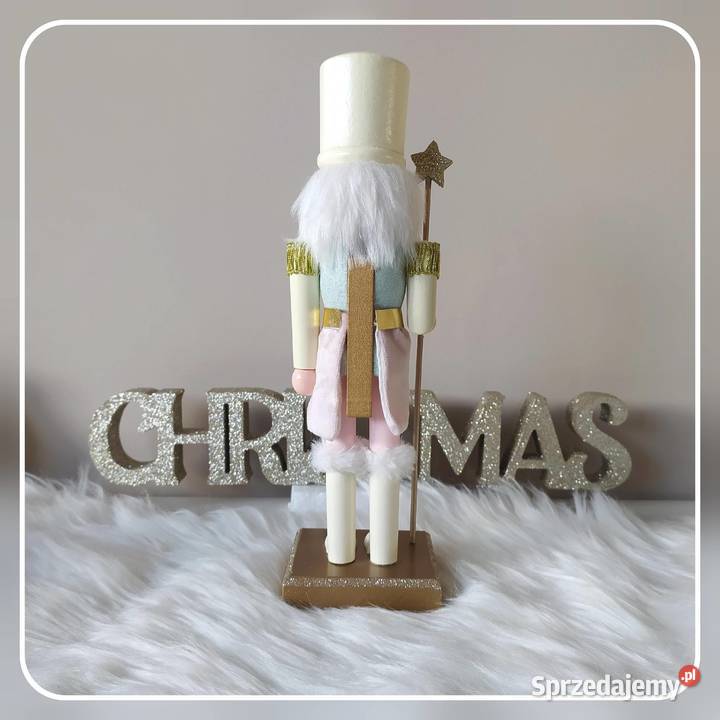 Dziadek do orzechów drewniany pastelowy Koszalin