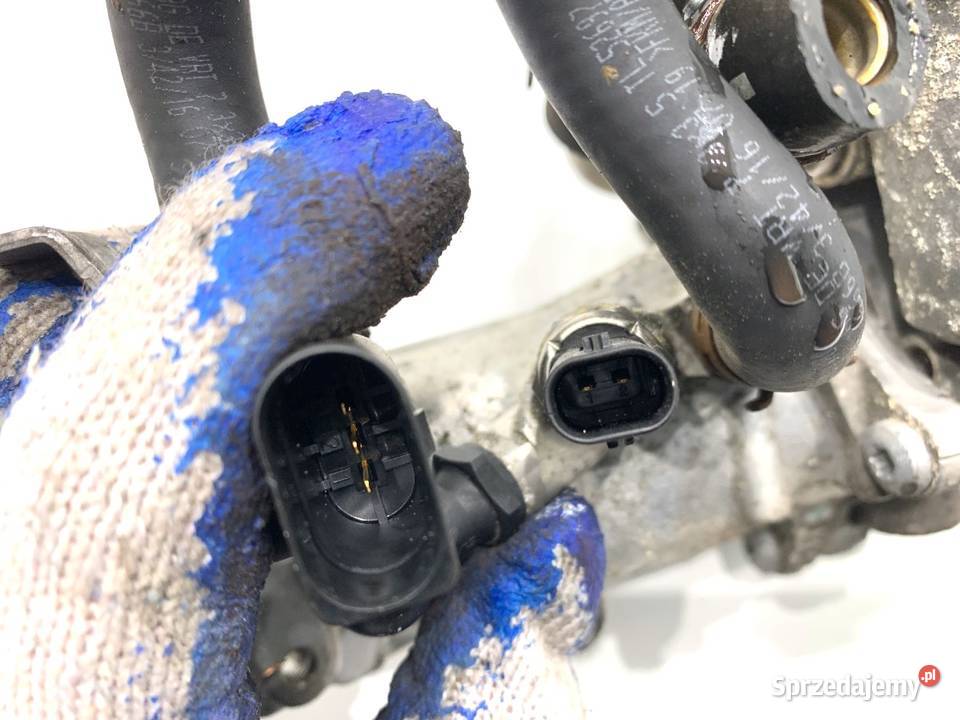 PRZEPUSTNICA VW GOLF VII 04L128063T 16 110 ZAWÓR