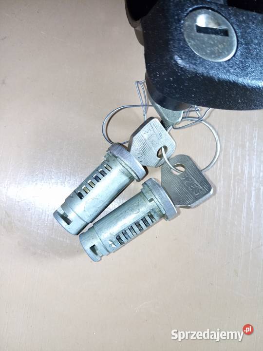 Fiat 126p Maluch zamek kluczyk klamka