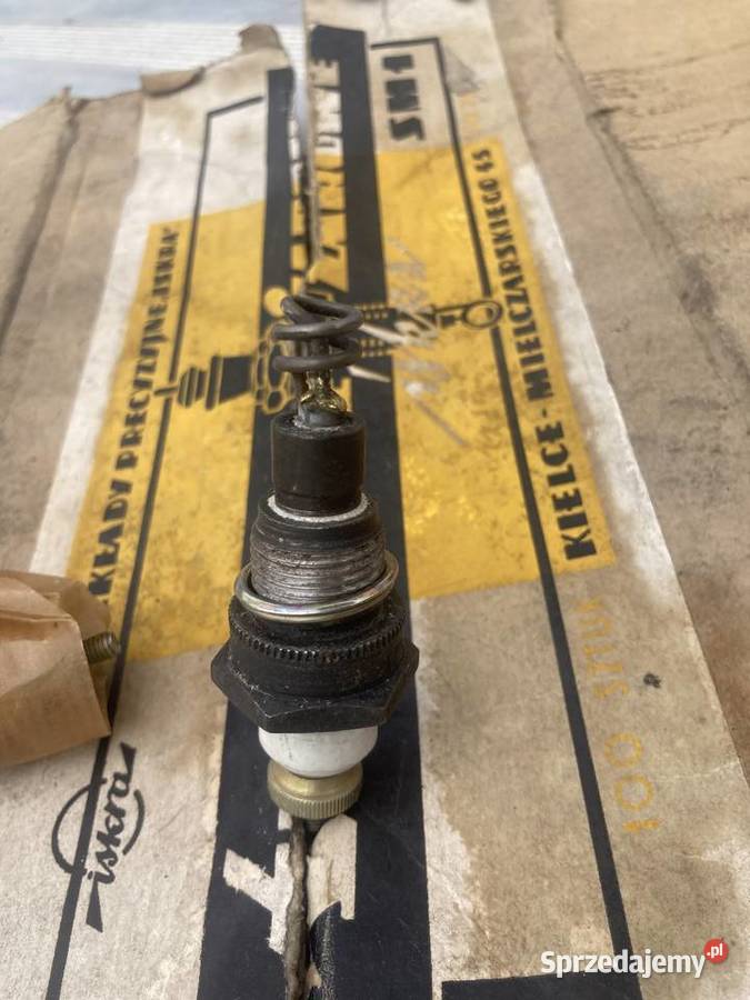 Świece Żarowe Iskra SM1C Nowe Ze Starych Zapasów Chorzów