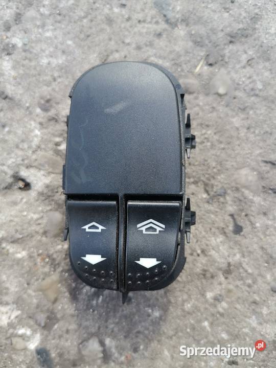 Przełącznik szyb ford Focus Wyposażenie wnętrza
