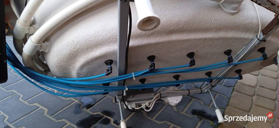 Wanna narożna z hydromasażemSprawna sprzedam
