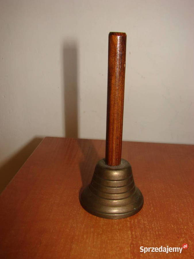 mosiężny ręczny dzwoneczek z drewnianą rączką Pruszcz Gdański