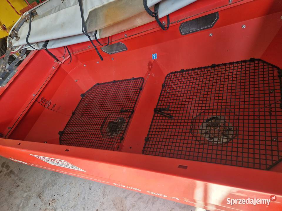 Kuhn Axis 301 Rauch Kuhn Rozsiewacze nawozów Grabowiec