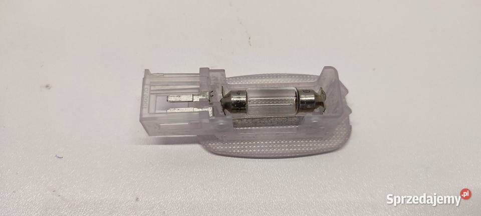 MERCEDES W211 LAMPKA KABINY A2118203801
