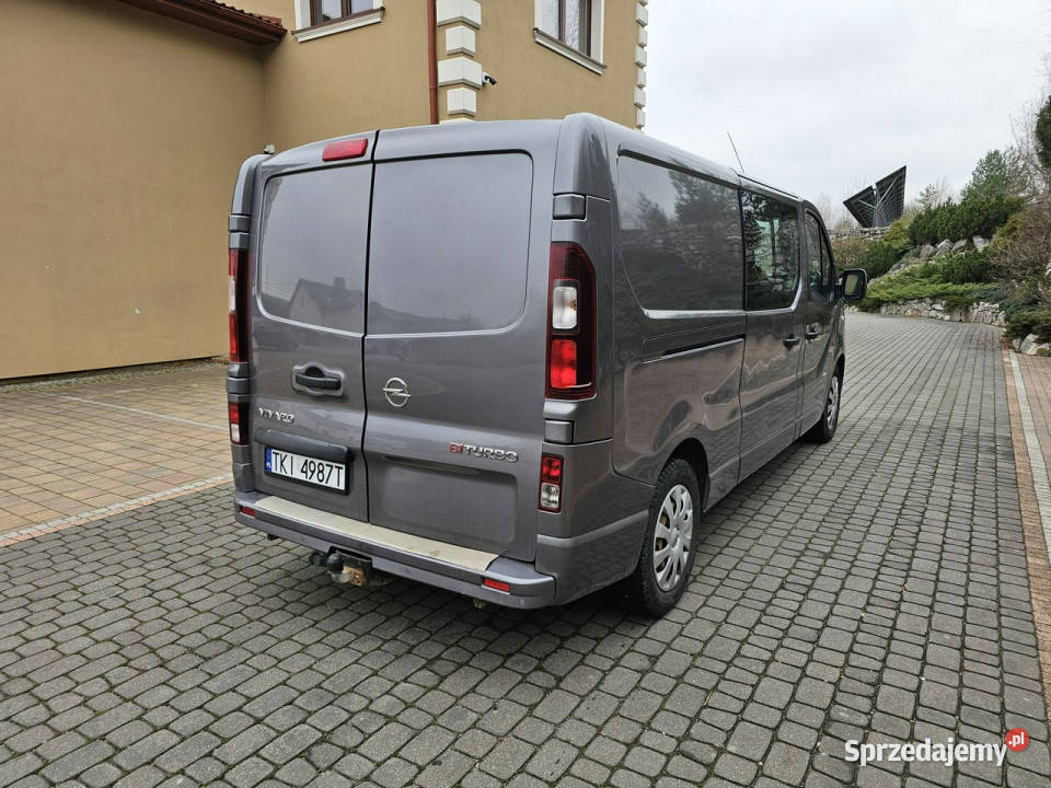 Opel Vivaro 16 CDTi 140 Klima 6 osób Long L2H1 Zagnańsk sprzedam
