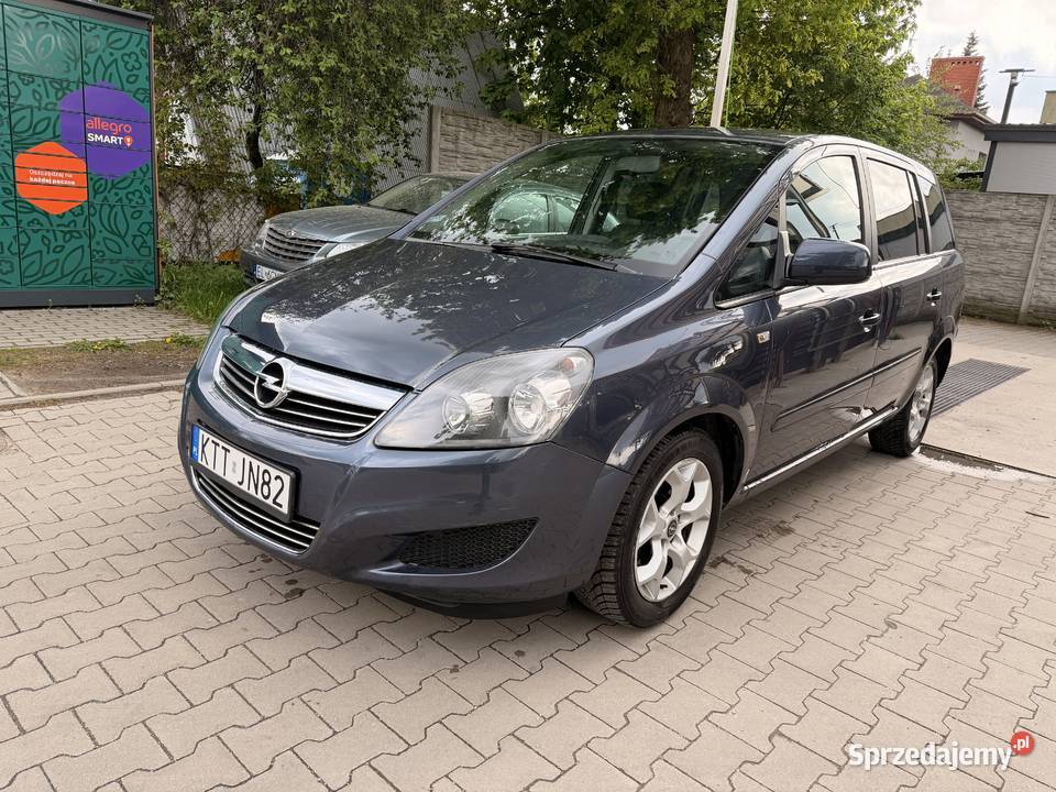 Opel Zafira B 18 Gaz 7osobowy zarejestrowany Rok produkcji 2011 łódzkie Łódź
