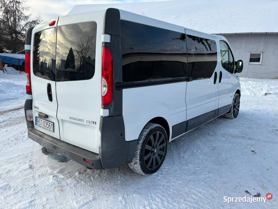 Opel Vivaro 20 dCi 9 osobowy 2009r Vivaro Stalowa Wola