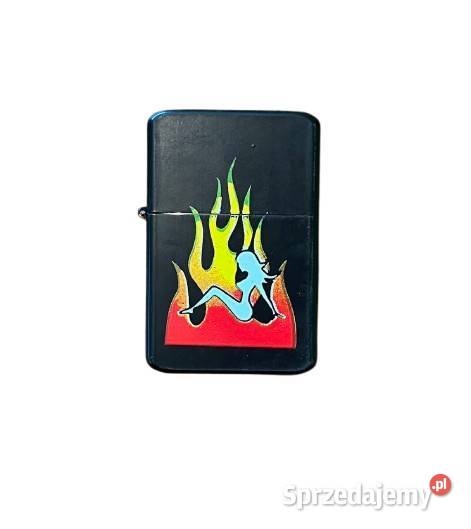 Czarna Zapalniczka Benzynowa Dziewczyna Siedząca