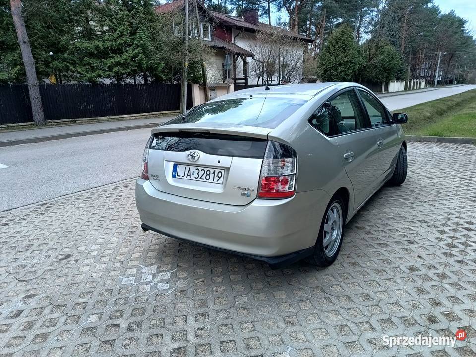 Sprzedam Toyotę Prius 85KM mazowieckie Izabelin C