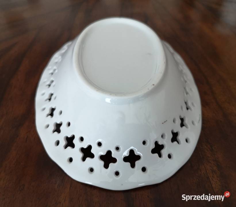 Mały ozdobny półmisekpaterka z porcelany Porcelana i szkło Katowice sprzedam