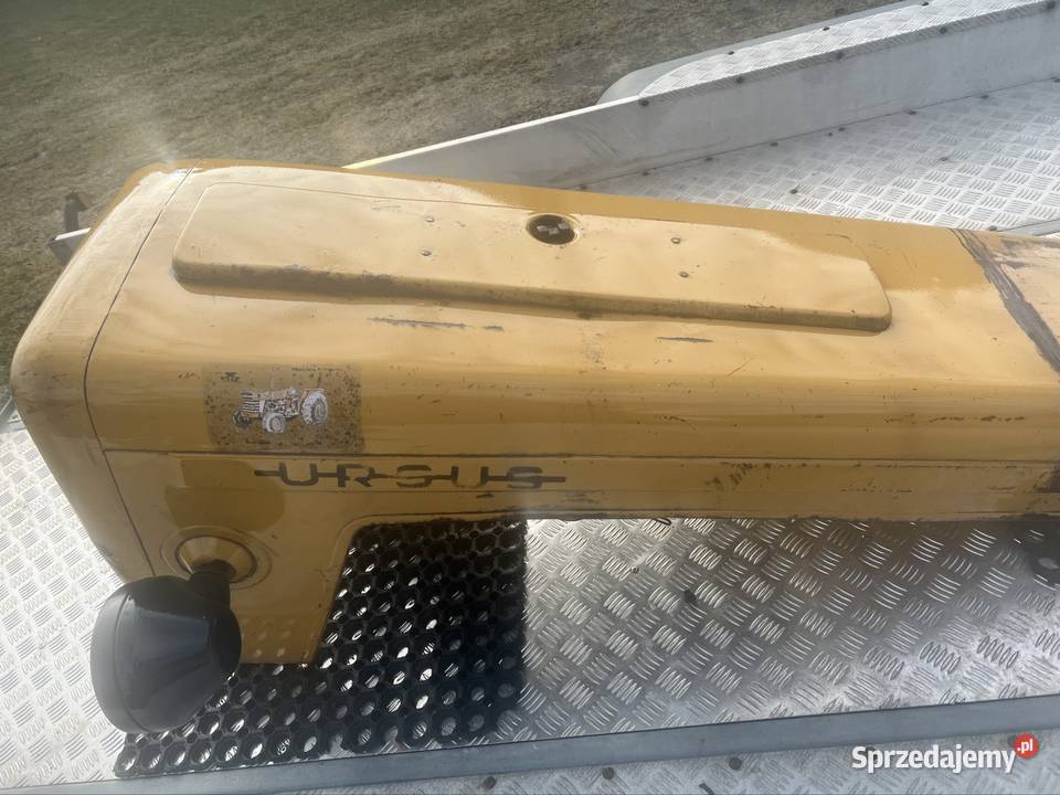 Ursus C330 Maska Tyble