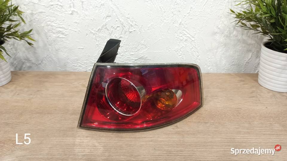Lampa Prawa Tył SEAT IBIZA L5 lubelskie sprzedam