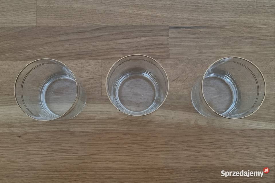 3 szklanki ze złotym szlaczkiem i wypukłym Warszawa