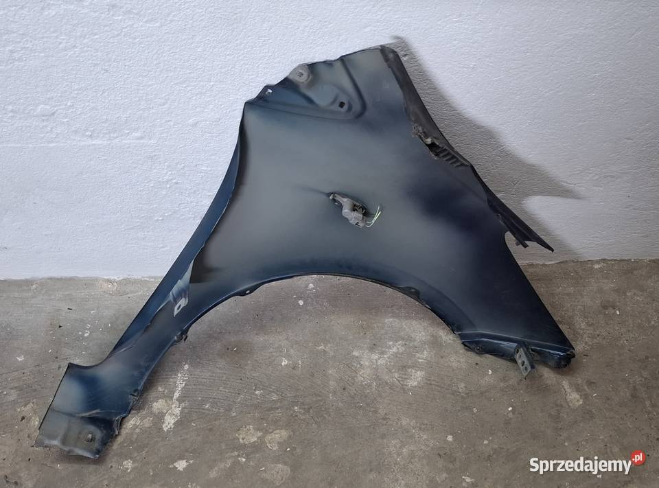 Błotnik Lewy Przód Toyota Yaris 2 Sandomierz