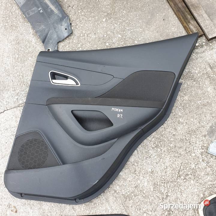 OPEL MOKKA TAPICERKA BOCZEK DRZWI PRAWY TYL 15R osobowe Łochowice