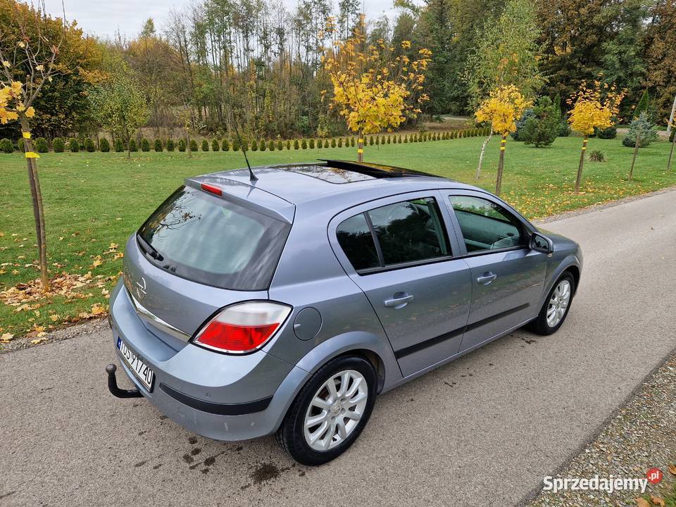Opel Astra 19 CDTI 150 Rok produkcji 2005 świętokrzyskie Ćmielów