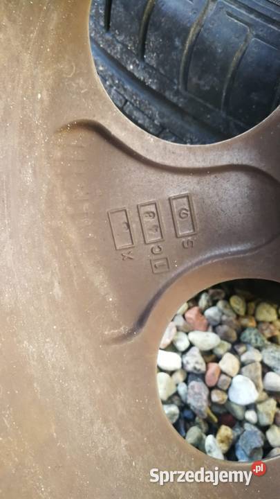 Felgi aluminiowe Alfa Romeo 16 z oponami letnimi