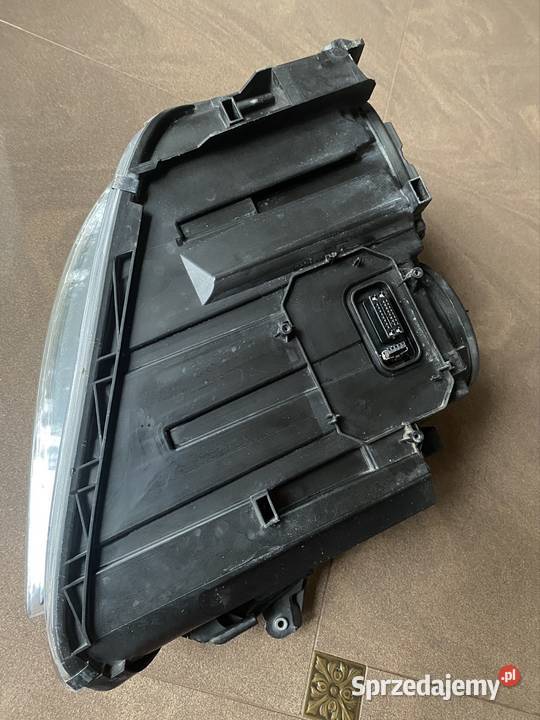 Lampa prawa Mercedes r230 Piaseczno