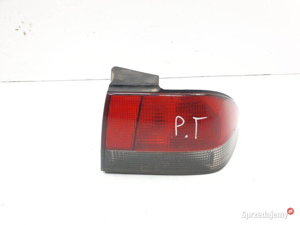 LAMPA PRAWA TYŁ SAAB 900 Lipno