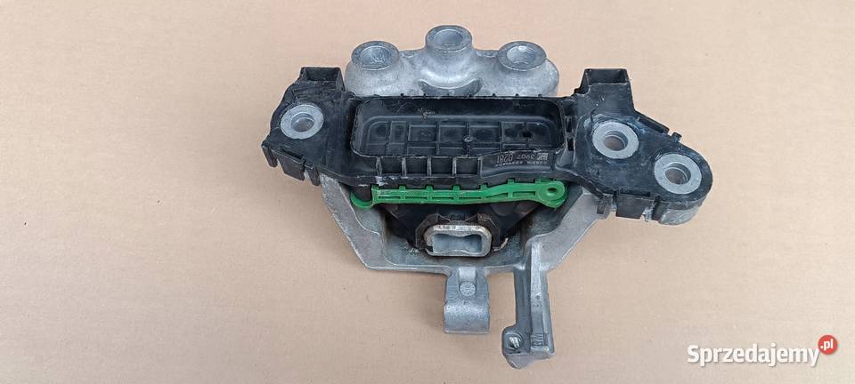PODUSZKA ŁAPA SILNIKA OPEL ASTRA V K 16CDTI Zawieszenie silnika sprzedam