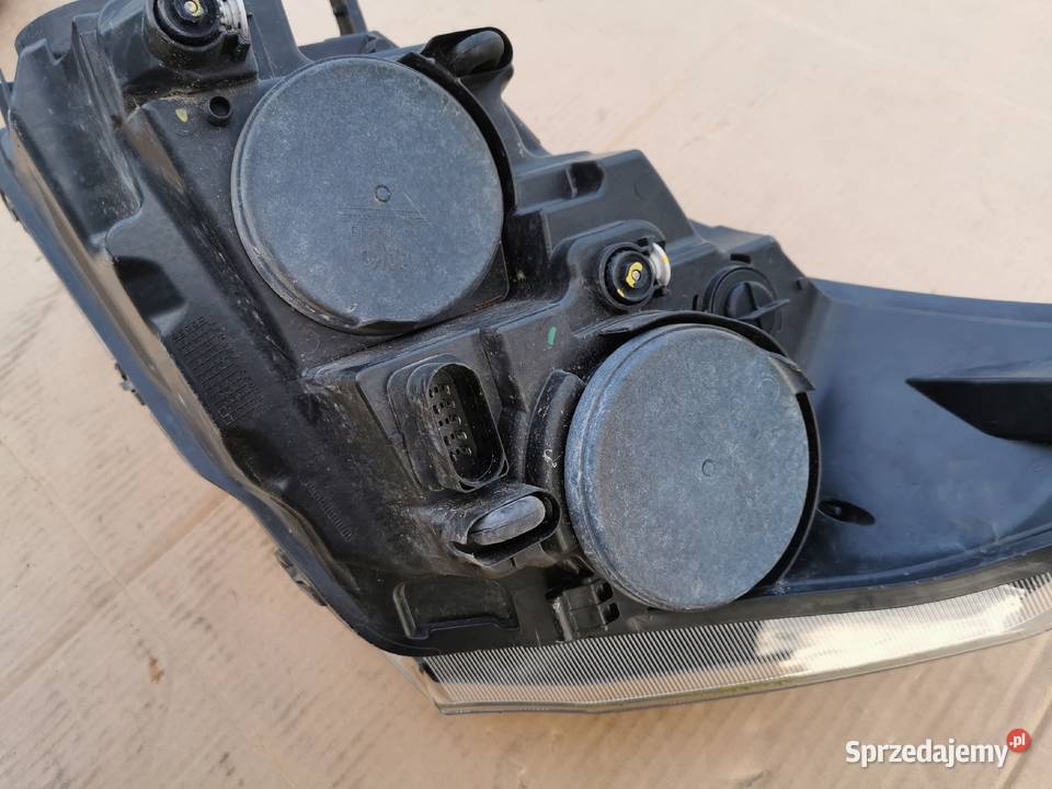 Lampa przód prawa ford Transit custom 1317 osobowe