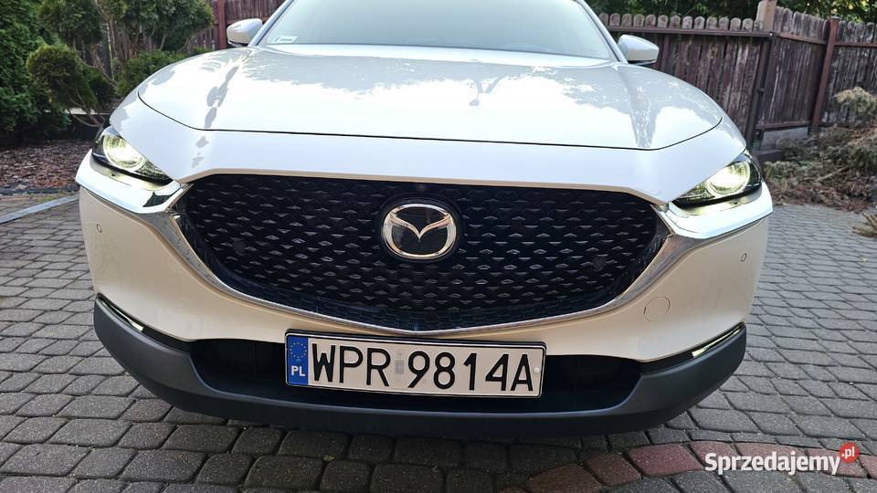 Mazda CX30 20 mHEV Hikari 2WD automatyczna