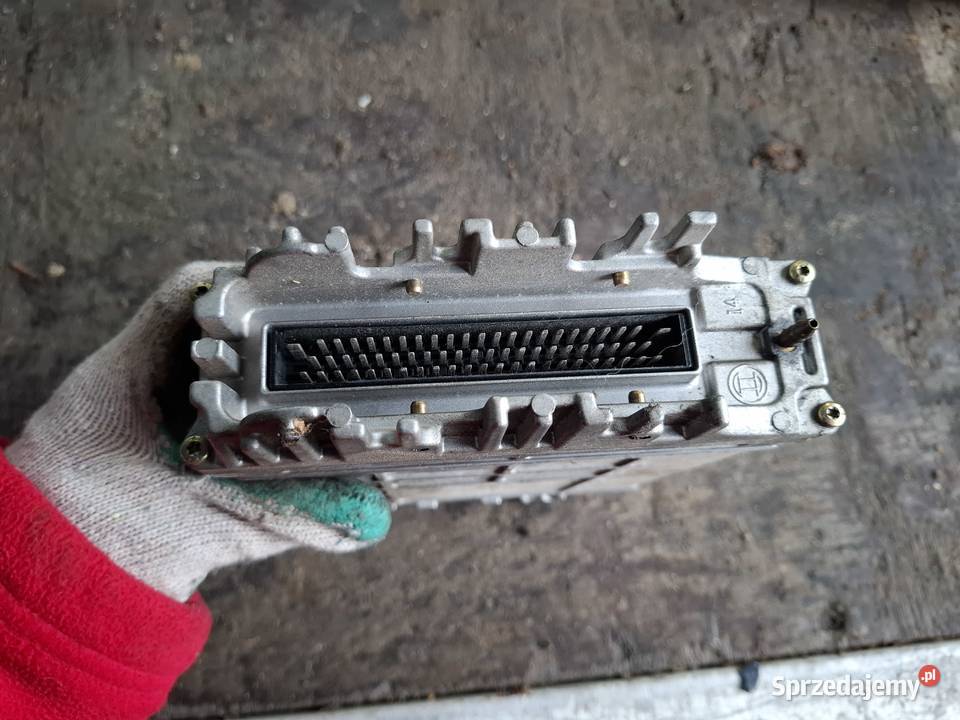 Komputer Sterownik Silnika Audi A4 B5 19 110 osobowe Wisznice sprzedam