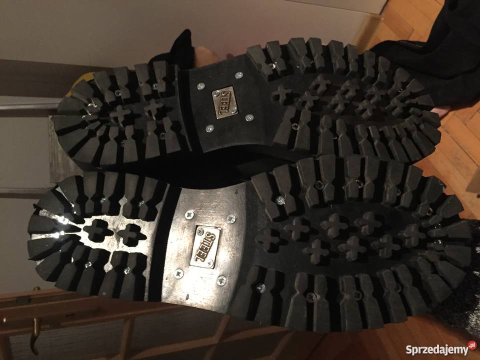 Glany STEEL BLACK 10 dziurek rozmiar 45 Piastów