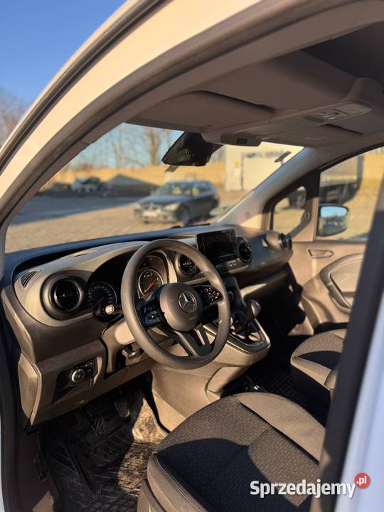 Syndyk sprzeda samochód MercedesBenz Citan diesel Wrocław