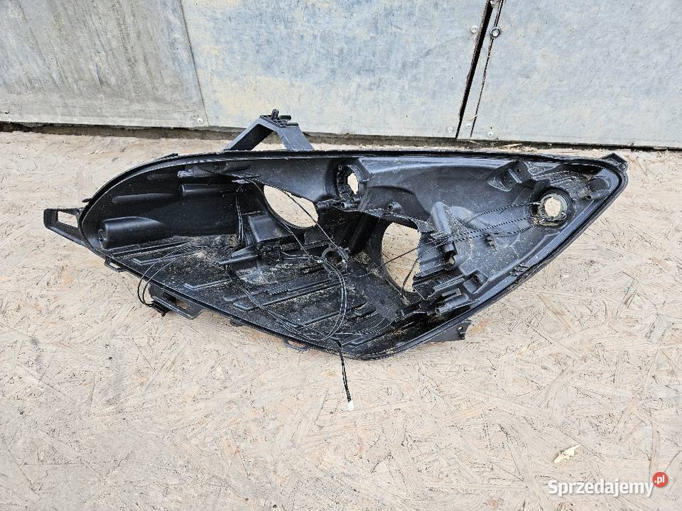 OPEL MERIVA B LIFT OBUDOWA PUSZKA LAMPY LEWA LED Międzychód