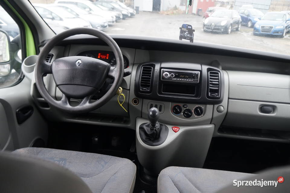 Renault Trafic LONG 25 diesel 135 6osobowy Częstochowa