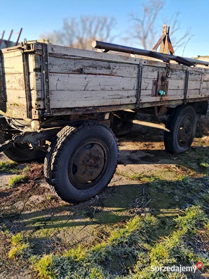 Sprzedam przyczepe d3 uszkodzony