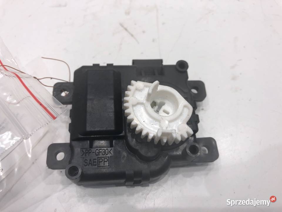 SILNIK NAGRZEWNICY SUZUKI CZ1138003480 SCROSS Części samochodowe podkarpackie