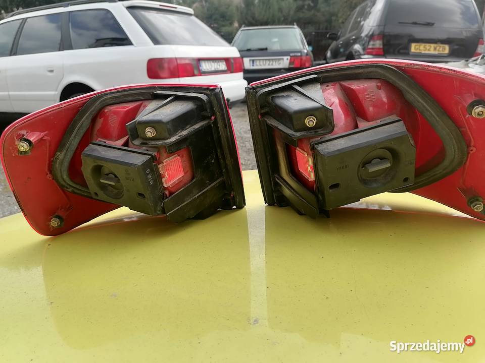 Audi a6 c4 lampy tył tylne sedan lubelskie Łuków