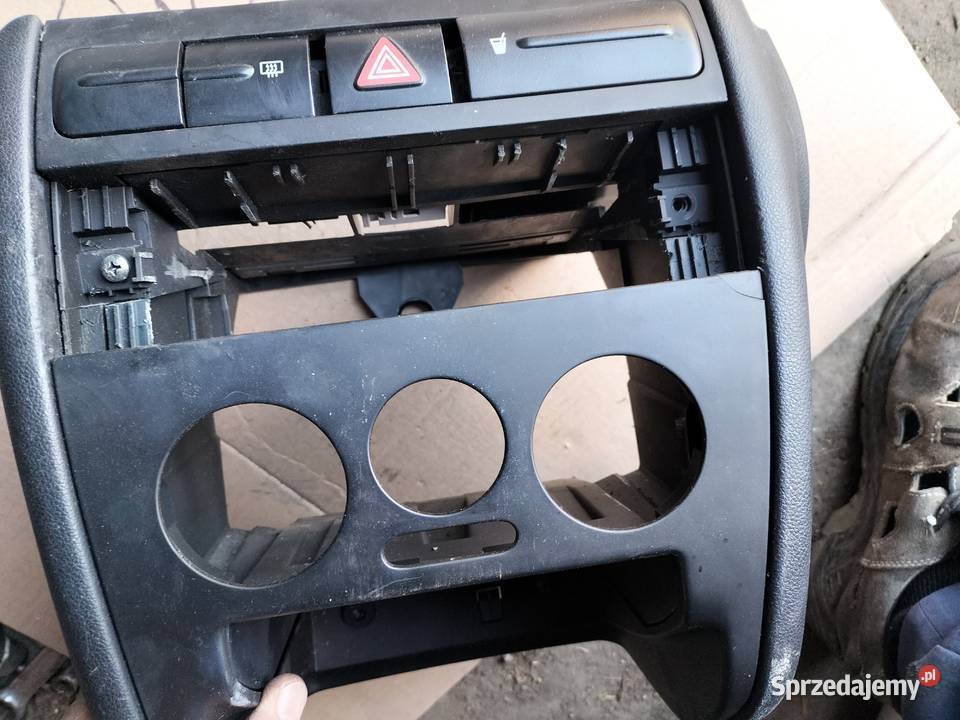 SEAT TOLEDO 2 MK2 ŚRODKOWY PANEL RADIA PODSTAWKA lubelskie Kamień-Kolonia
