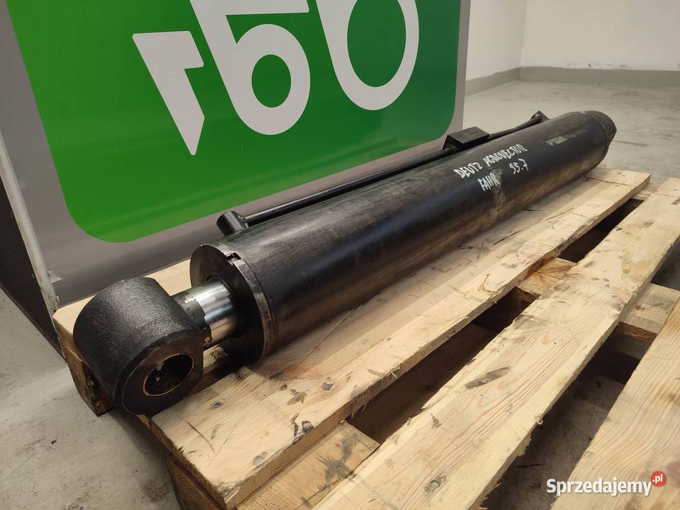 Siłownik podnoszenia ramienia DEUTZ FAHR wielkopolskie Wilkowo