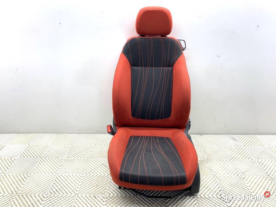 FOTEL LEWY PRZÓD OPEL CORSA D Hatchback 0614 osobowe sprzedam