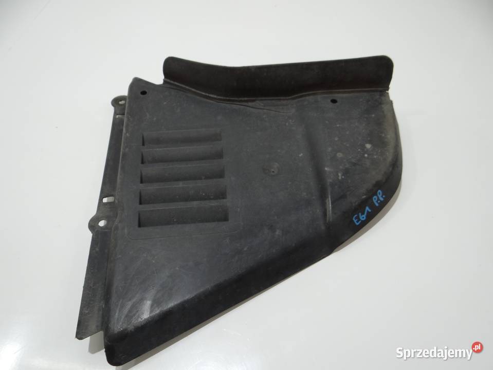 OSŁONA TRÓJKĄT NADKOLA PRAWY PRZÓD BMW E60 E61 Strzyżewice