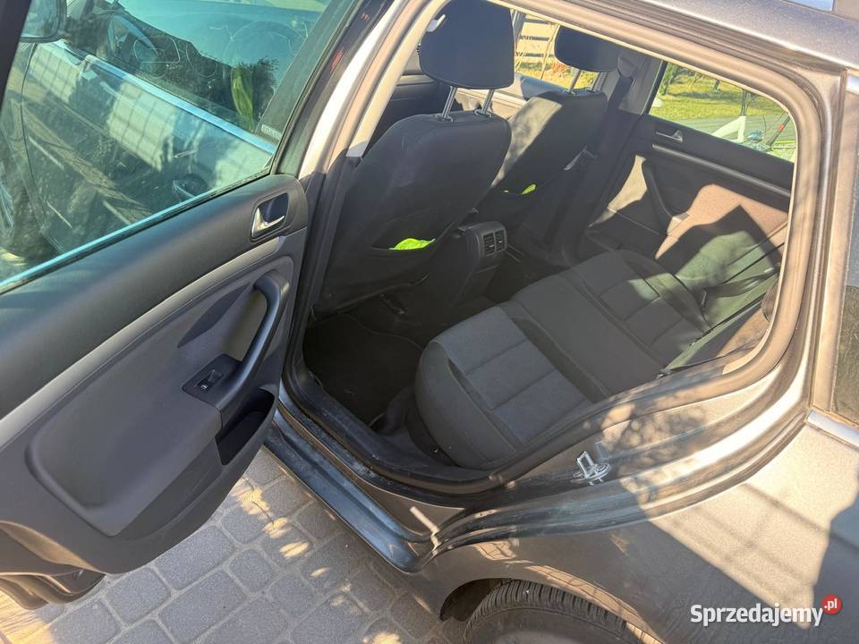 VW Golf VI kombi 16 TDI nieuszkodzony Szydłowo