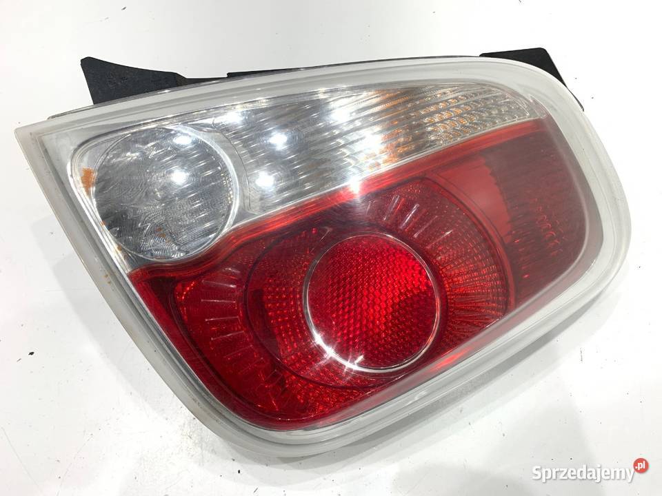 LAMPA PRAWY TYŁ FIAT 500 Hatchback ŚWIATŁO TYLNA