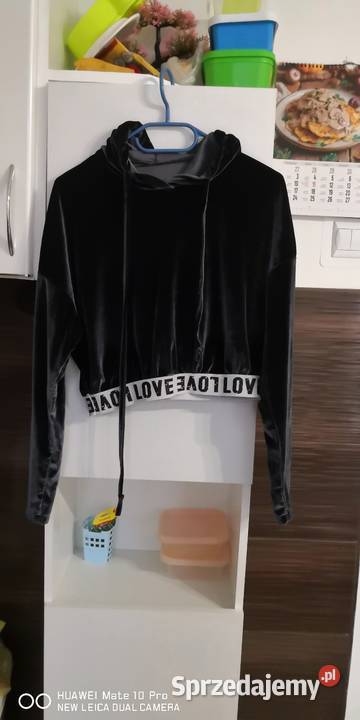 Damska bluza z kapturem skracana Rozmiar 36(S) Moszczenica