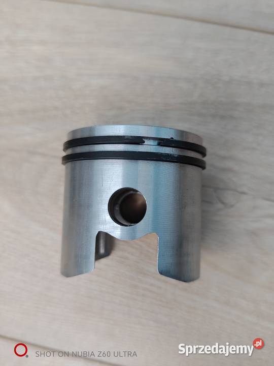 SHL M 11 tłok 625 mm 4 szlif Szczytniki