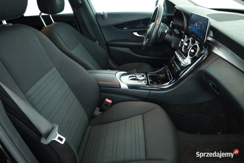 Mercedes C C 200 d wielofunkcyjna kierownica