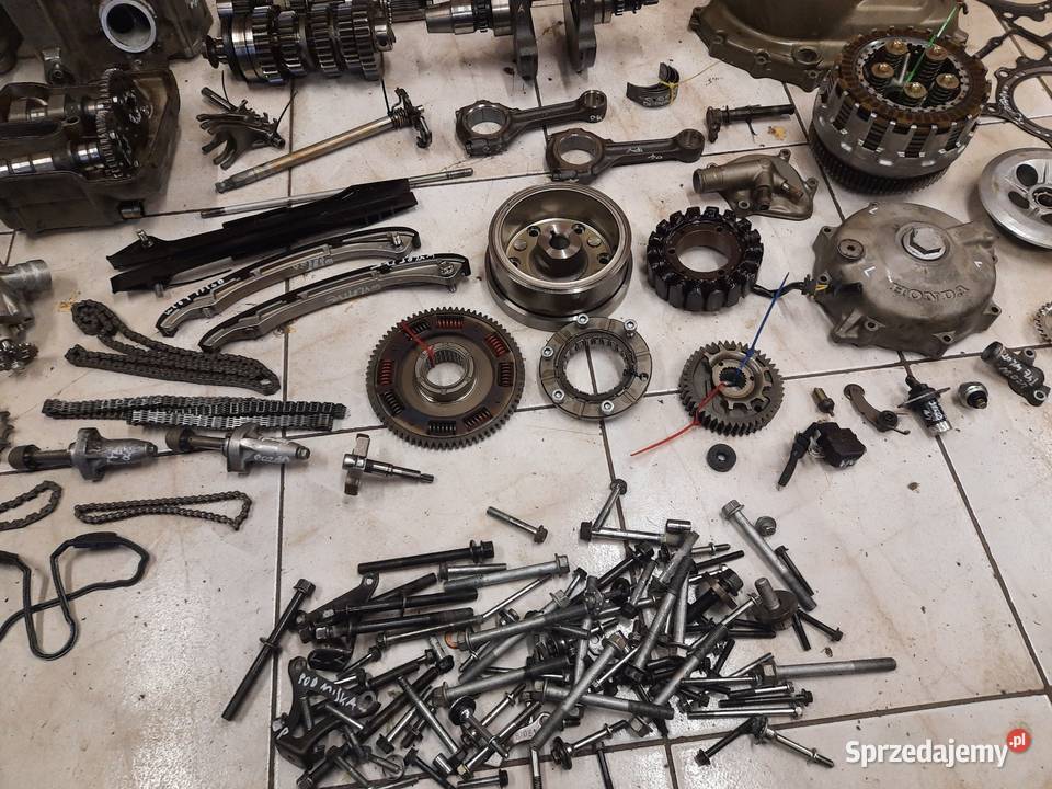 Honda XL 1000 v Varadero silnik części SD01E wał Jelenia Góra