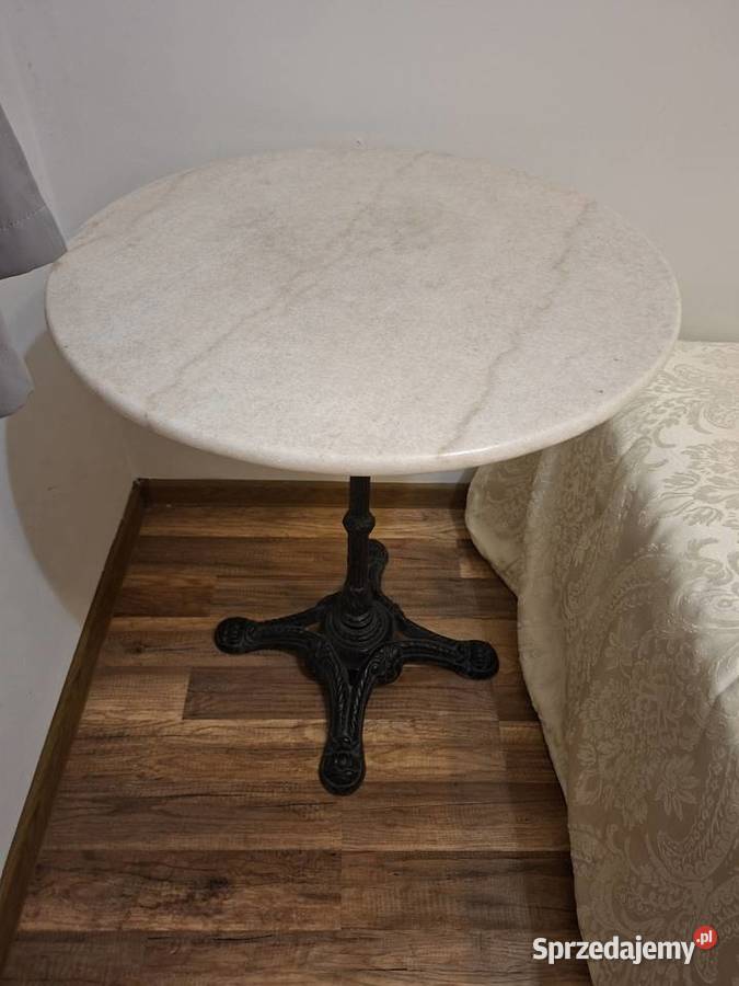 Stolik z marmurowym blatem i żeliwną nogą styl Tczew sprzedam