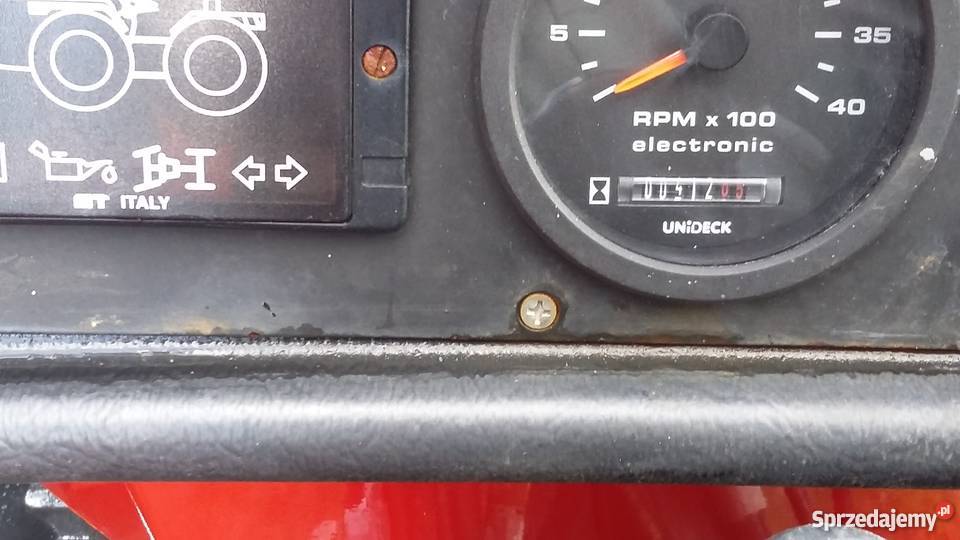 Ciągnik Traktor AGT 835 TS sadowniczy komunalny Stoczek Łukowski