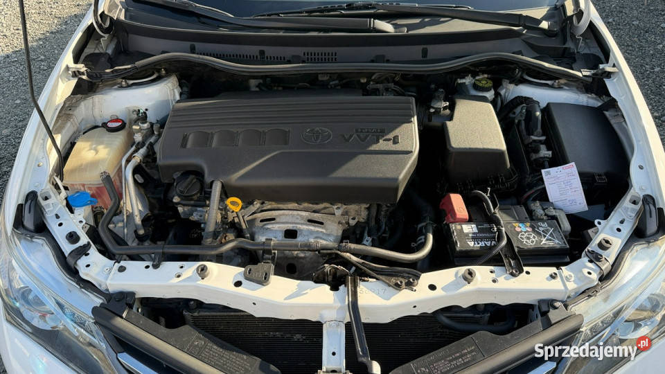 Toyota Auris Benzyna Zarejestrowany Ubezpieczony biały Elbląg
