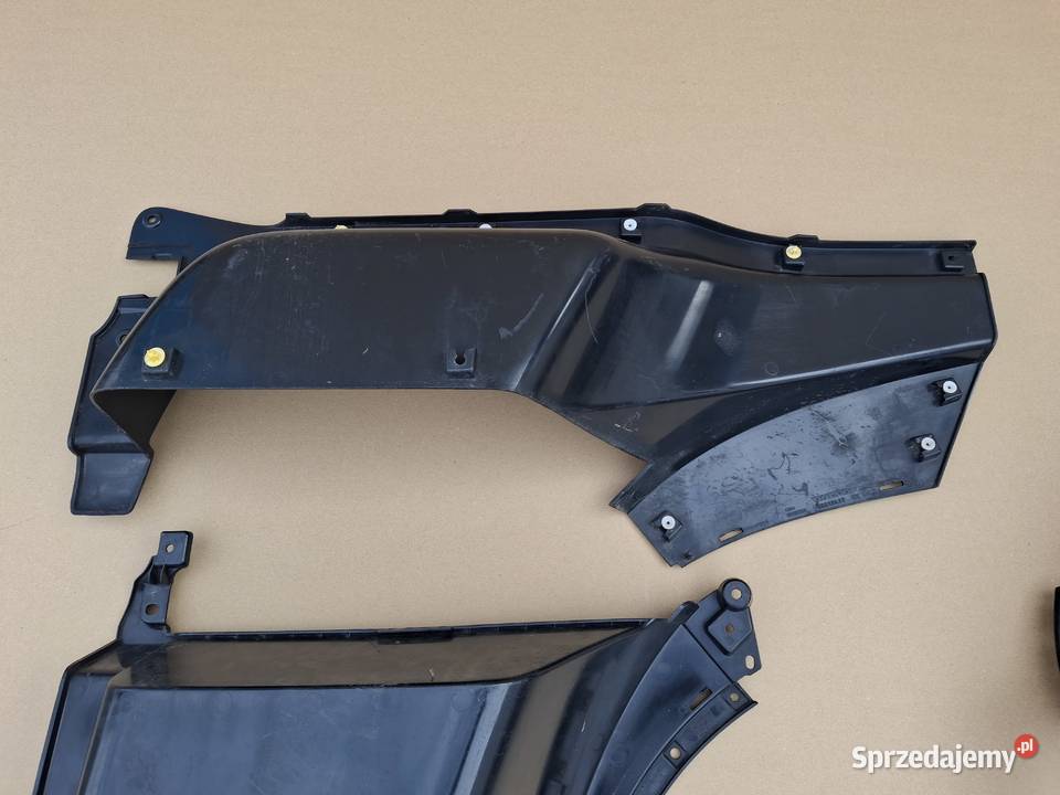 VOLVO FH4 STOPNICA PRAWA NADKOLE TREP MOCOWANIE ciężarowe Bieleń