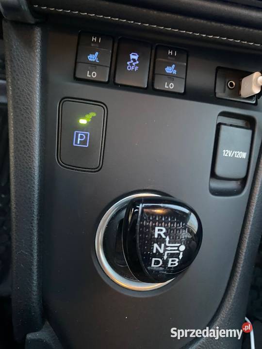 Toyota Auris 18 HYBRYDA Polift automatyczna